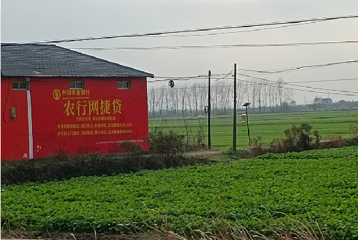  昆山如何防止墙体广告褪色呢？